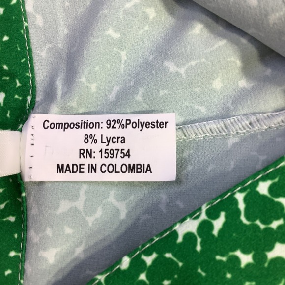 The Bubble Green &‎ White Print Performance Shorts - Moisture Wicking NWT - Picture 6 of 16